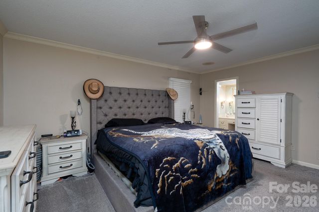 1516 Edinburg Drive, Gastonia, NC 28054