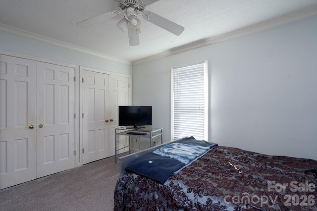 1516 Edinburg Drive, Gastonia, NC 28054