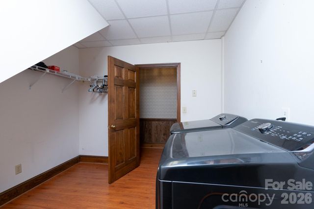 1516 Edinburg Drive, Gastonia, NC 28054