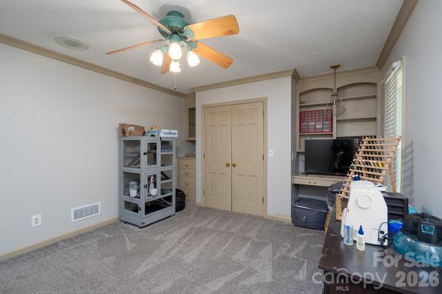 1516 Edinburg Drive, Gastonia, NC 28054