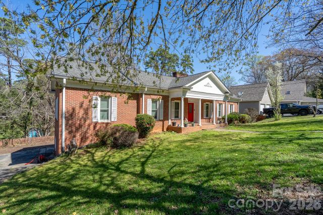 1516 Edinburg Drive, Gastonia, NC 28054