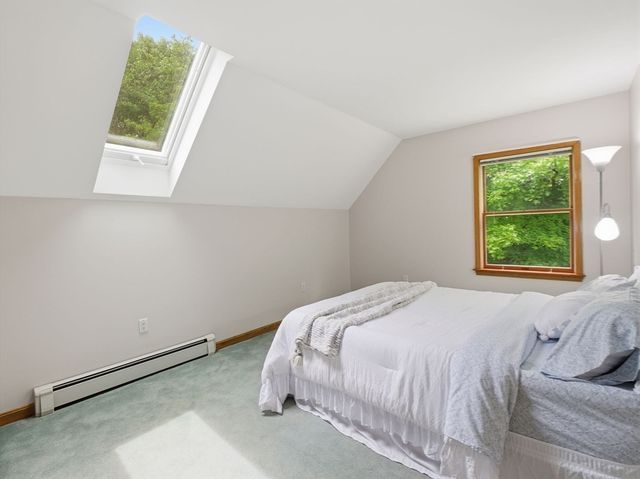 28 Lincoln St, Hopkinton, MA 01748