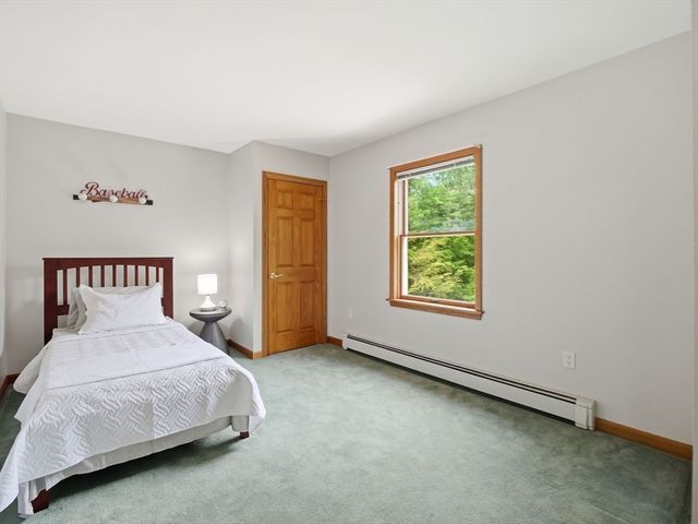 28 Lincoln St, Hopkinton, MA 01748