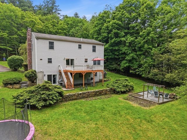 28 Lincoln St, Hopkinton, MA 01748