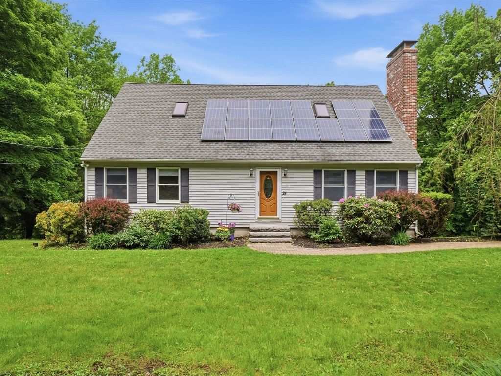 28 Lincoln St, Hopkinton, MA 01748
