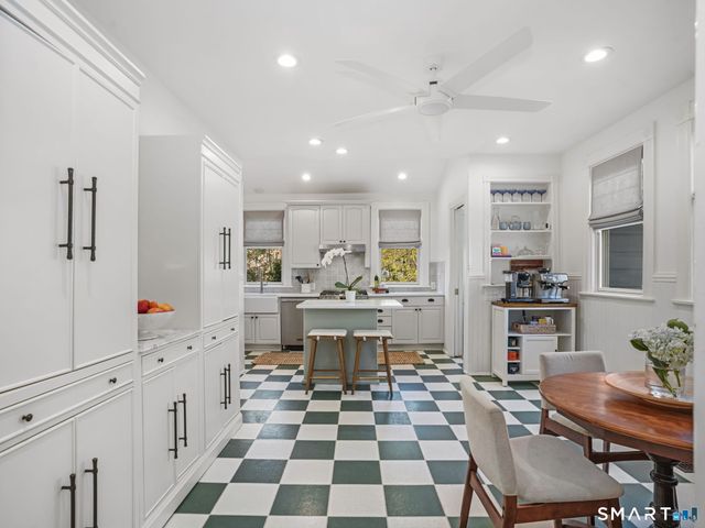 6 Park Lane, Darien, CT 06820