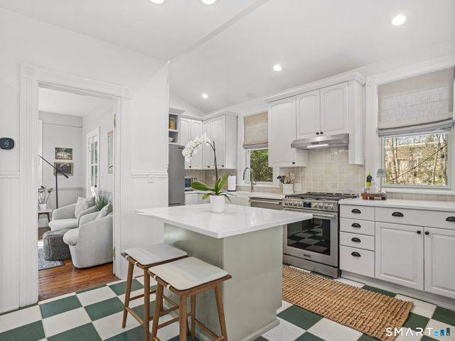 6 Park Lane, Darien, CT 06820