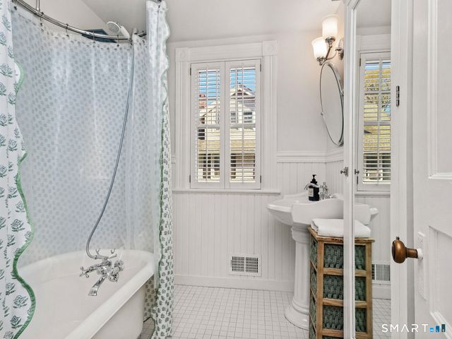 6 Park Lane, Darien, CT 06820