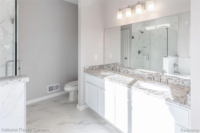 53240 Woodland Meadows, Chesterfield, MI 48047