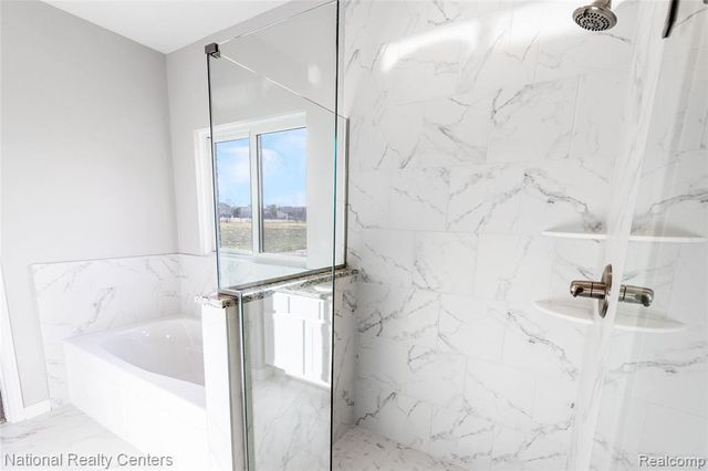 53240 Woodland Meadows, Chesterfield, MI 48047