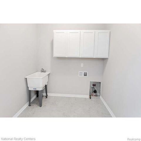 53240 Woodland Meadows, Chesterfield, MI 48047