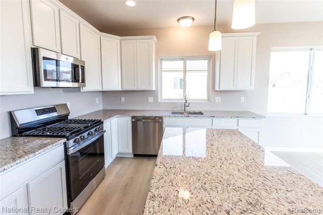 53240 Woodland Meadows, Chesterfield, MI 48047