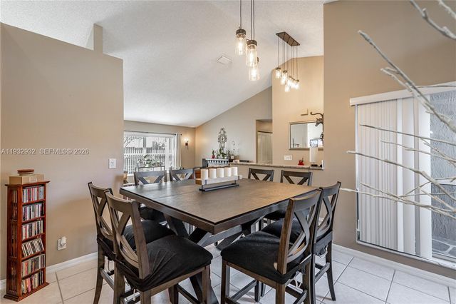 881 SW 126th Way, Davie, FL 33325