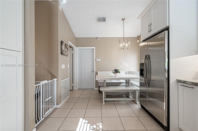 881 SW 126th Way, Davie, FL 33325