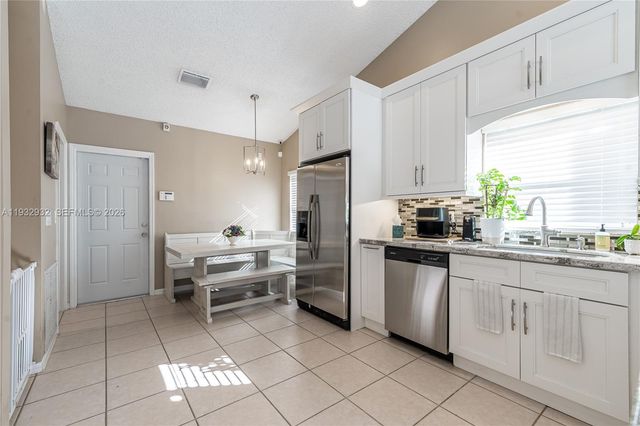 881 SW 126th Way, Davie, FL 33325