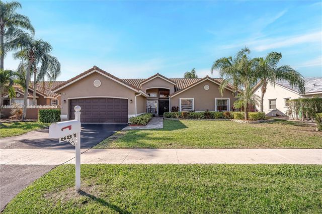 881 SW 126th Way, Davie, FL 33325
