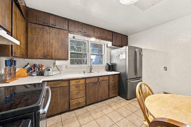 1614 6th Street S, Fargo, ND 58103