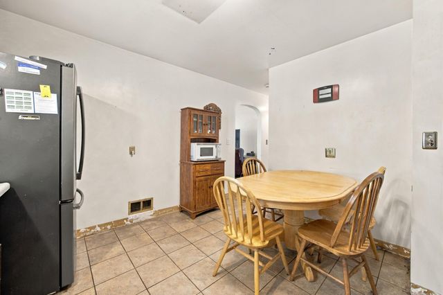 1614 6th Street S, Fargo, ND 58103