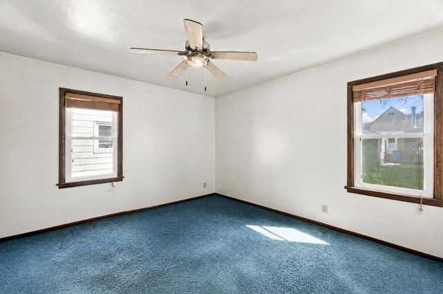1614 6th Street S, Fargo, ND 58103