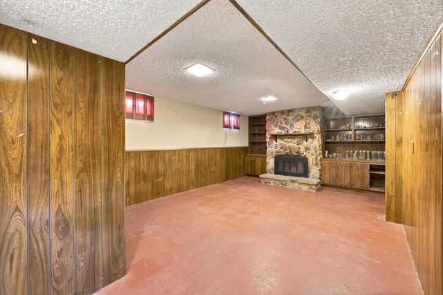 1614 6th Street S, Fargo, ND 58103