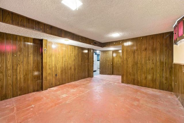1614 6th Street S, Fargo, ND 58103