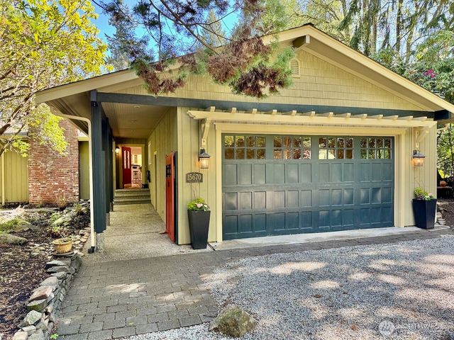 15670 Euclid Avenue NE, Bainbridge Island, WA 98110
