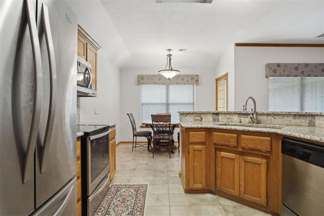2810 SE 27th Circle, Choctaw, OK 73020