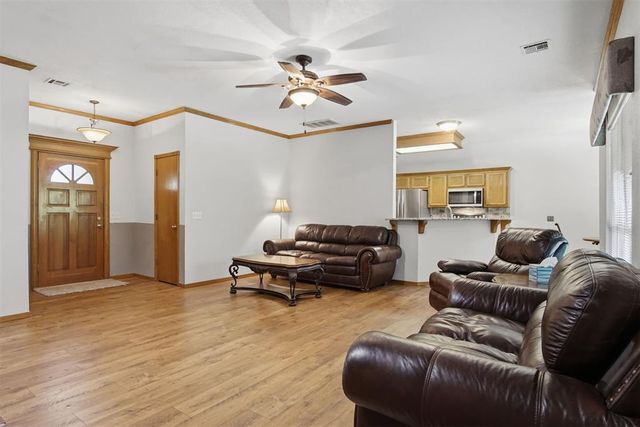 2810 SE 27th Circle, Choctaw, OK 73020