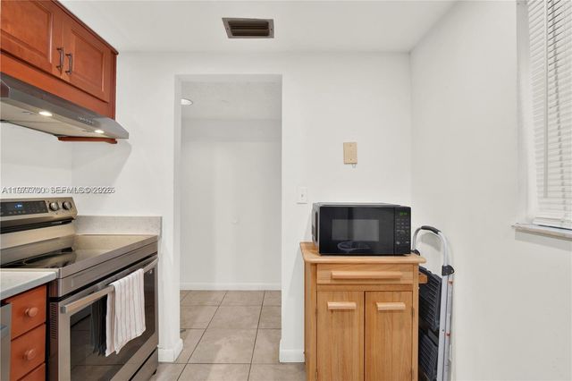 8730 SW 133rd Ave Rd 417, Miami, FL 33183