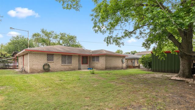 7343 Camino Real Street, Baytown, TX 77521
