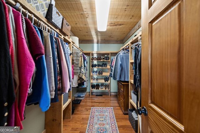 196 S Williamstown Ridge, Mineral Bluff, GA 30559