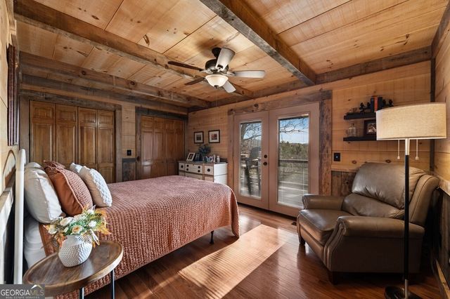 196 S Williamstown Ridge, Mineral Bluff, GA 30559