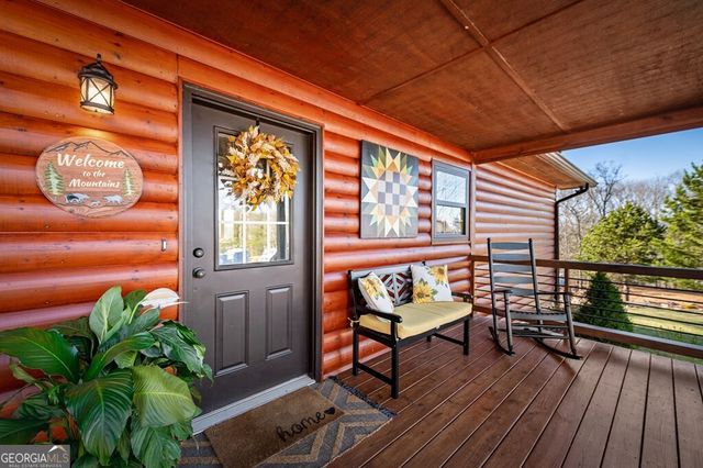 196 S Williamstown Ridge, Mineral Bluff, GA 30559