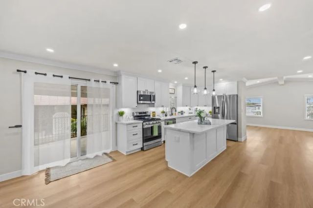 14044 Lake Crest 77, La Mirada, CA 90638