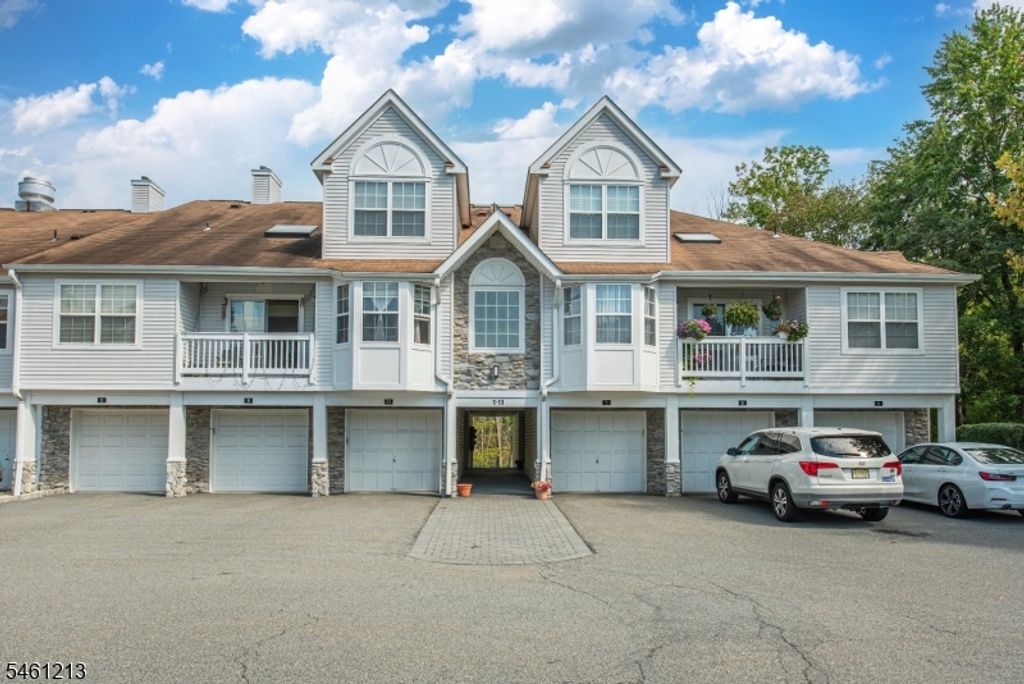 3 Autumn Ct, Roxbury Twp., NJ 07852 — photo 2