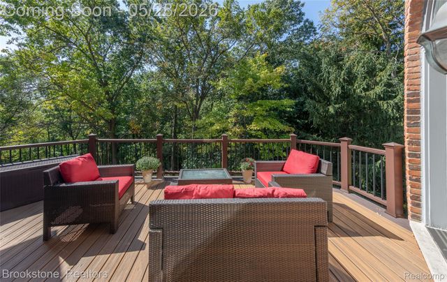 1494 HIGHPOINT, Oakland Charter Township, MI 48306