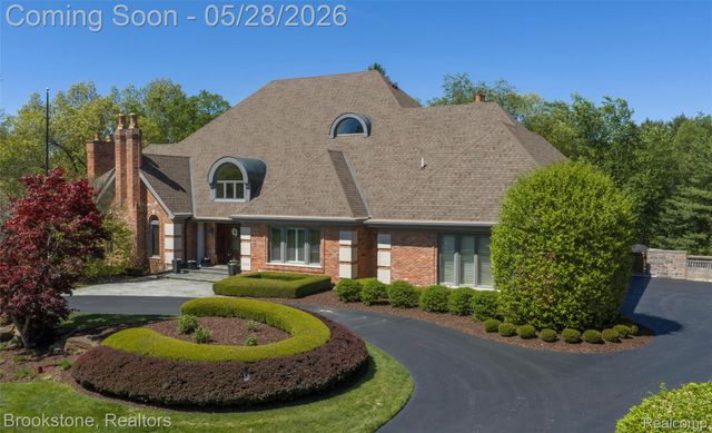 1494 HIGHPOINT, Oakland Charter Township, MI 48306