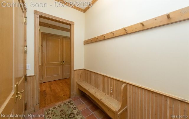 1494 HIGHPOINT, Oakland Charter Township, MI 48306