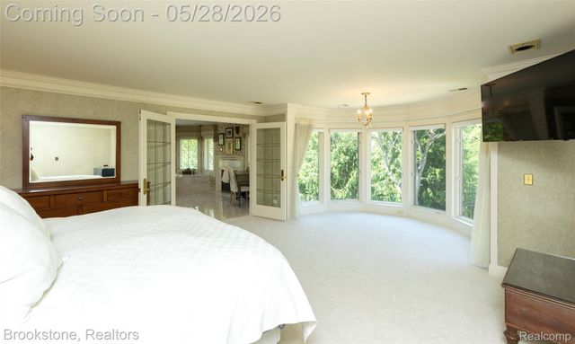 1494 HIGHPOINT, Oakland Charter Township, MI 48306