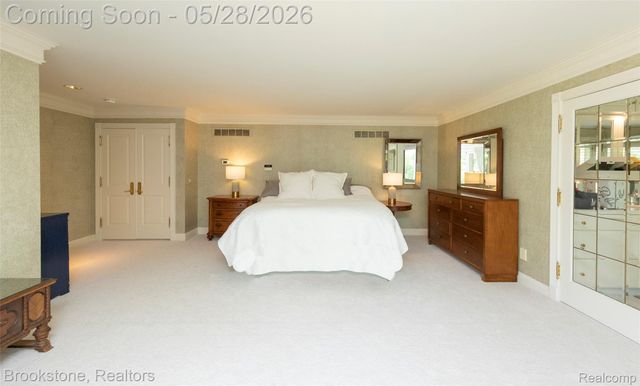 1494 HIGHPOINT, Oakland Charter Township, MI 48306