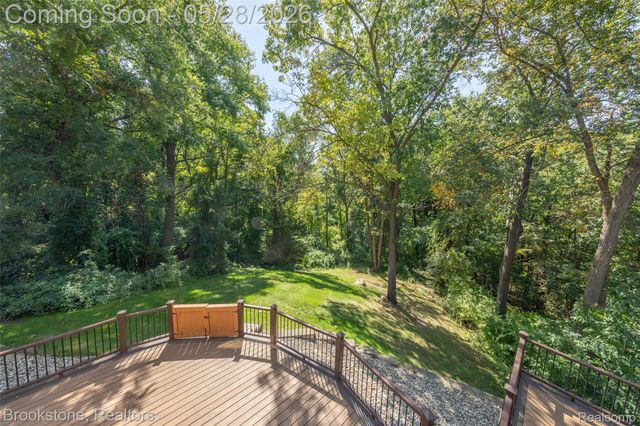 1494 HIGHPOINT, Oakland Charter Township, MI 48306