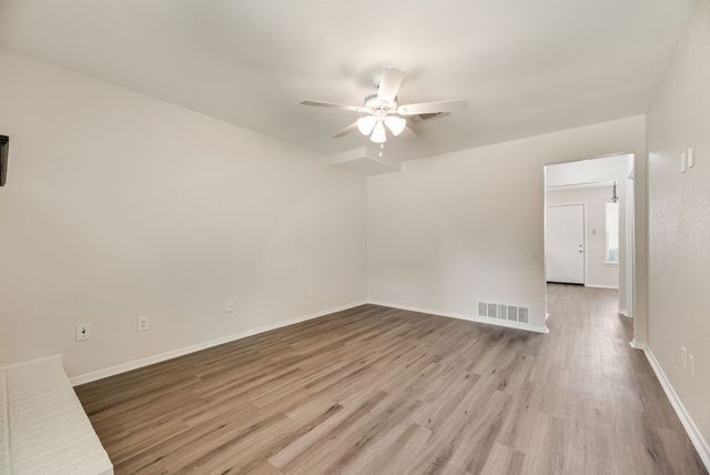 105 Wildwood Court, Grapevine, TX 76051