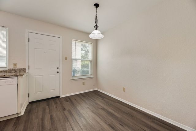 105 Wildwood Court, Grapevine, TX 76051