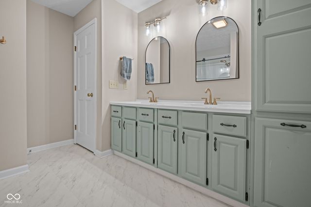 12150 Sunrise Court, Indianapolis, IN 46229