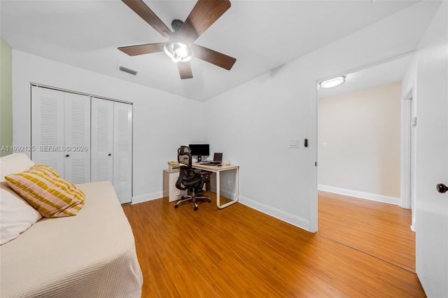 12158 SW 5th Ct, Pembroke Pines, FL 33025