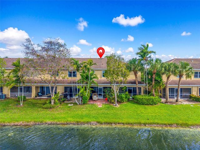 12158 SW 5th Ct, Pembroke Pines, FL 33025