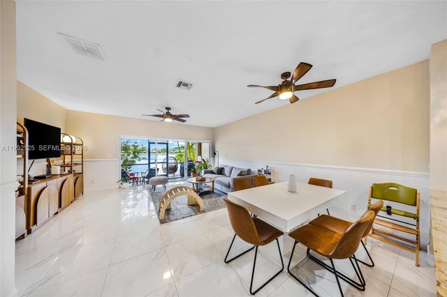 12158 SW 5th Ct, Pembroke Pines, FL 33025