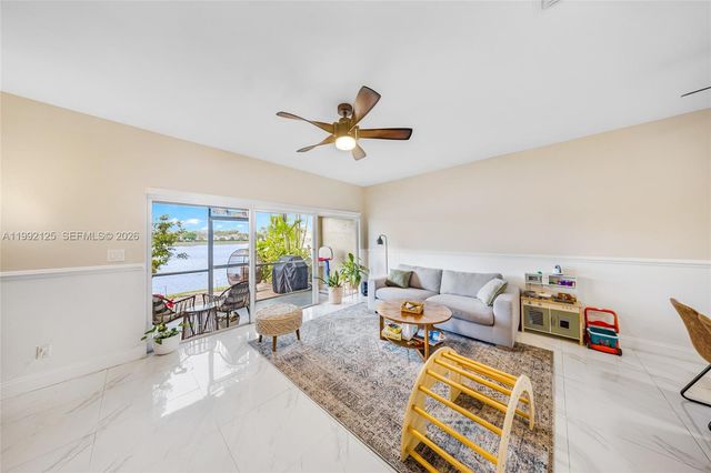 12158 SW 5th Ct, Pembroke Pines, FL 33025