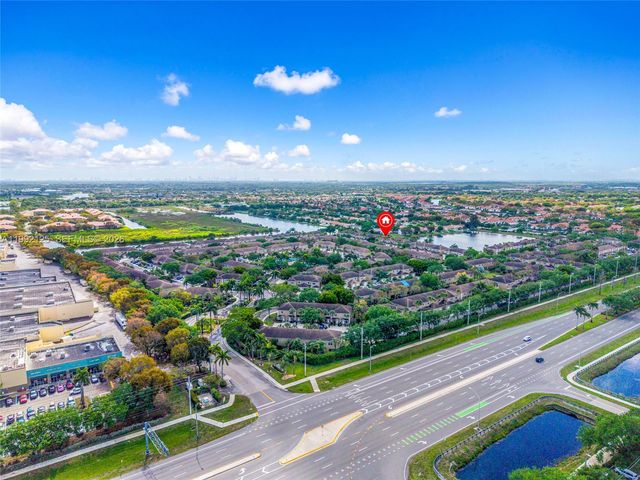 12158 SW 5th Ct, Pembroke Pines, FL 33025