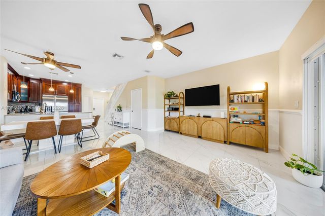 12158 SW 5th Ct, Pembroke Pines, FL 33025